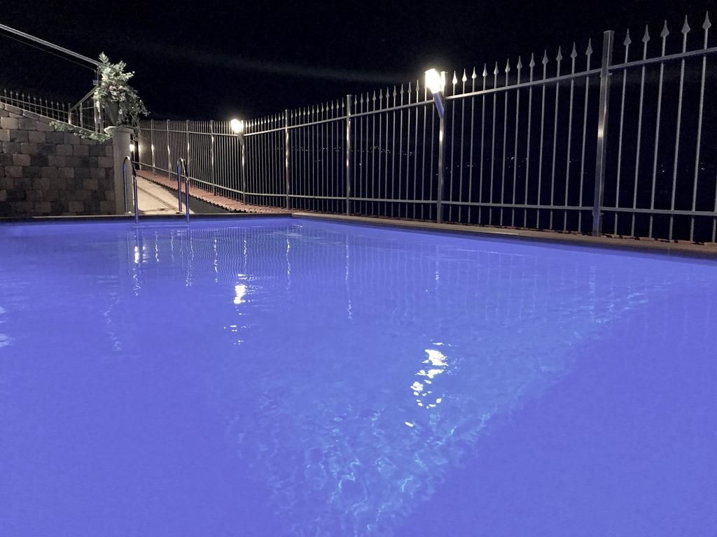 Wellness Suite Na' Canuna' Roddi Exterior foto