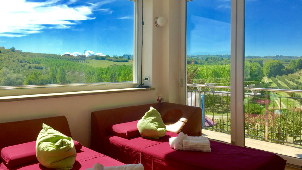 Wellness Suite Na' Canuna' Roddi Exterior foto